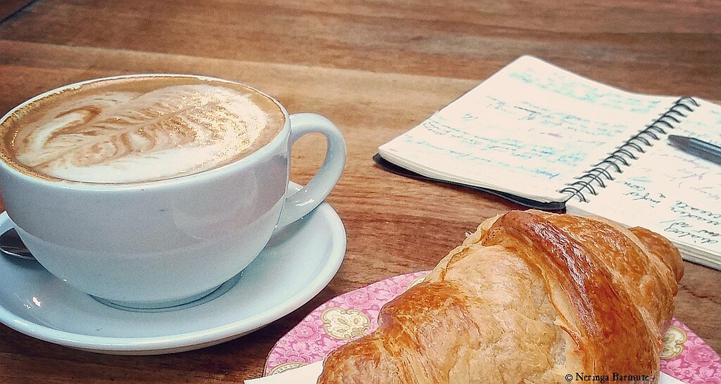 croisant-coffee-writer.jpg